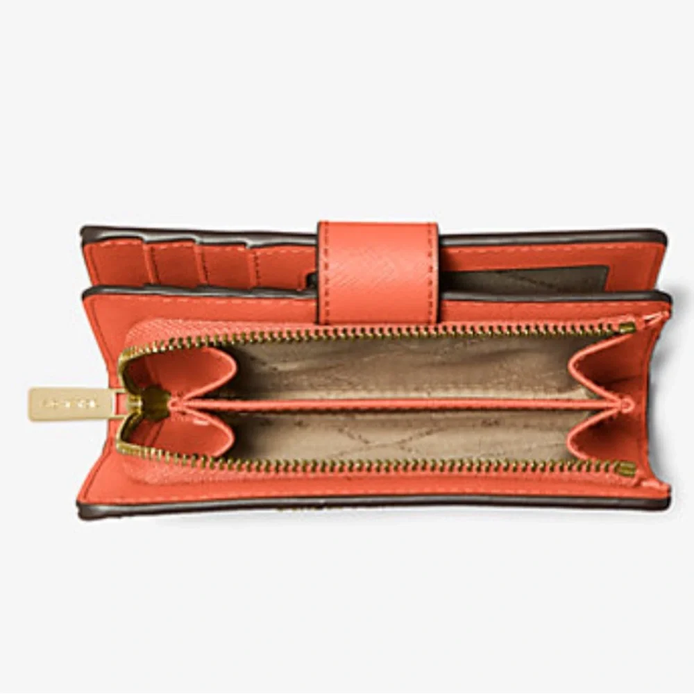 Michael Medium Crossgrain Leather Bifold Wallet
Red Clay 
NWT - Picture 5 of 16